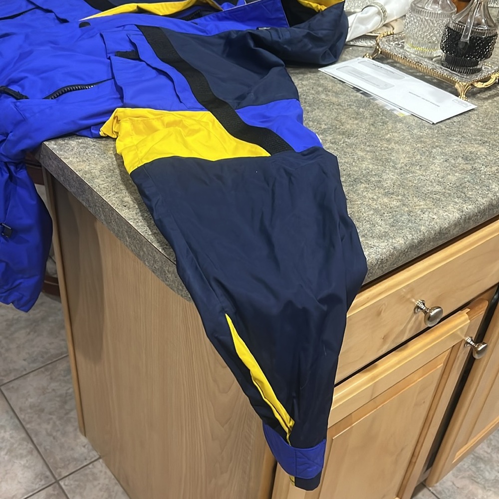 Jacket size M - Picture 2 of 5
